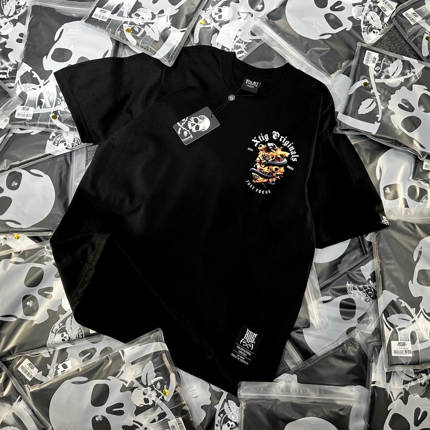 XTIG® ORIGINALS - "PAIN" - Unisex | Men | Women (OVERSIZED)