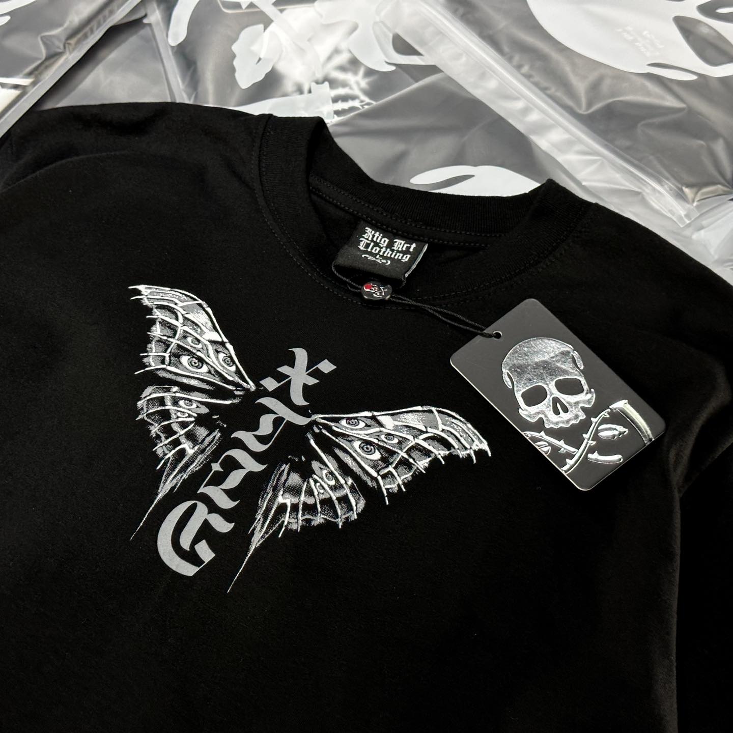 XTIG® ORIGINALS - "SKULLMOTH" - Unisex | Men | Women (OVERSIZED)