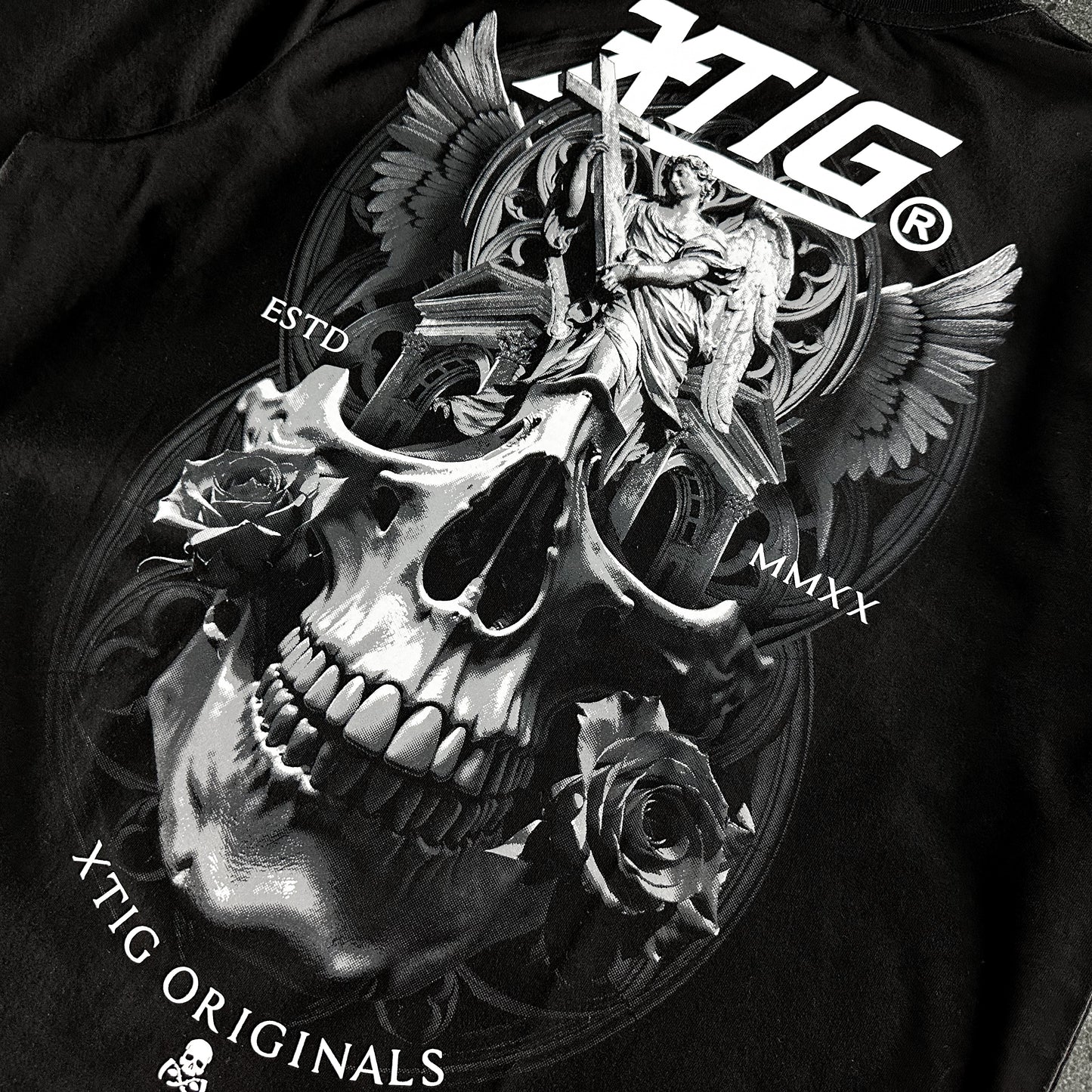 XTIG ORIGINALS - "SKULLVIAN" - Unisex | Men | Women (OVERSIZED)