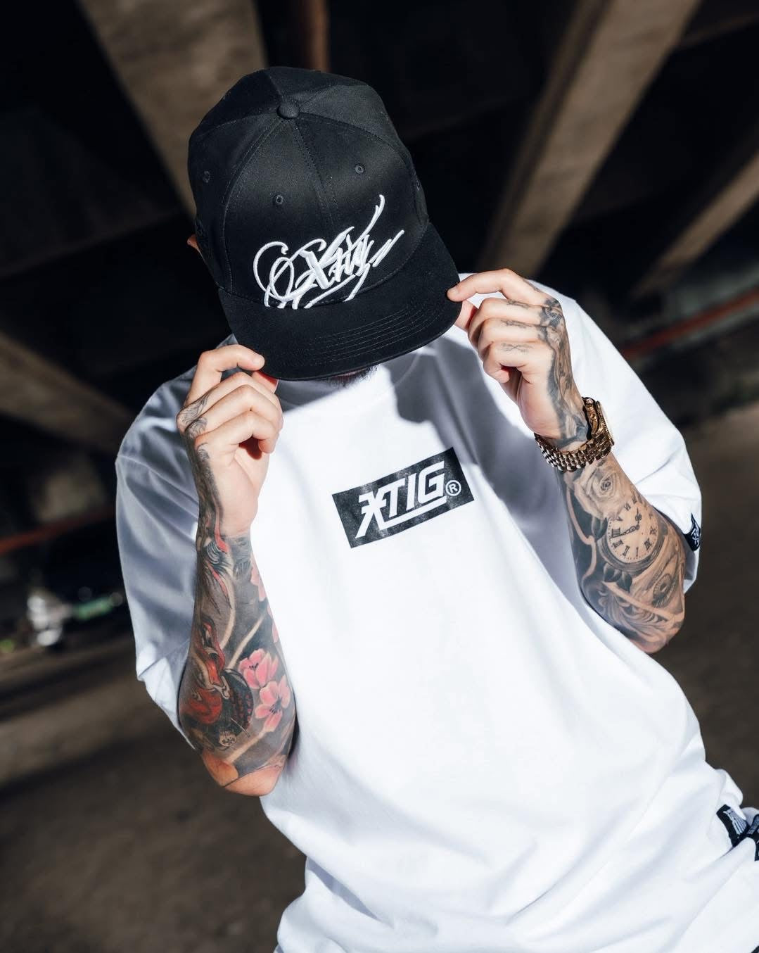 XTIG® ORIGINALS - "THORNSCRIPT" (BLACK/BLACK) SNAPBACK CAP