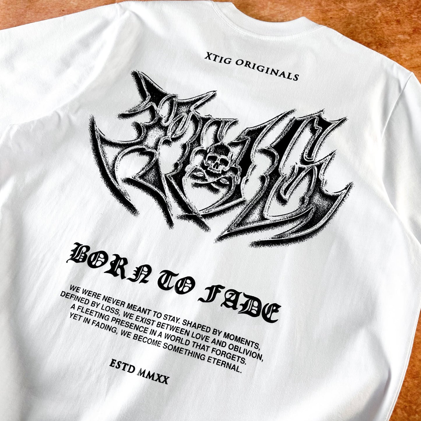 VEILBORN | TEE