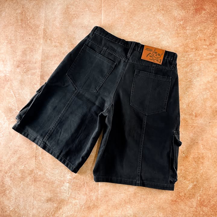 NOIR | WIDE CARGO SHORT | STONE WASH BLACK