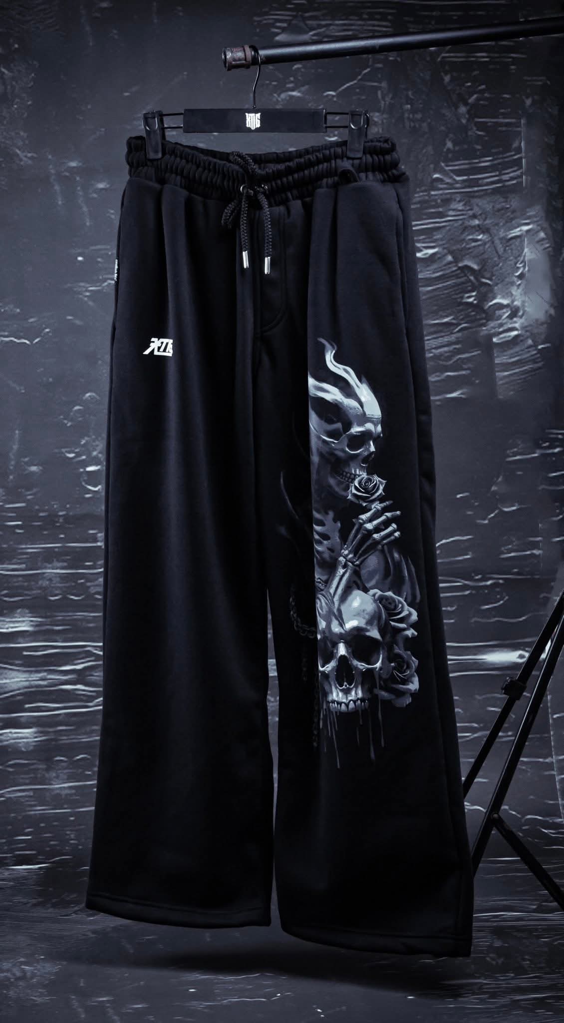 REQUIEM | WIDE SWEAT PANTS